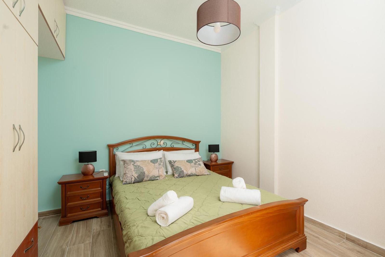 Artemis Bay Apartments Near Sea And Airport Kültér fotó