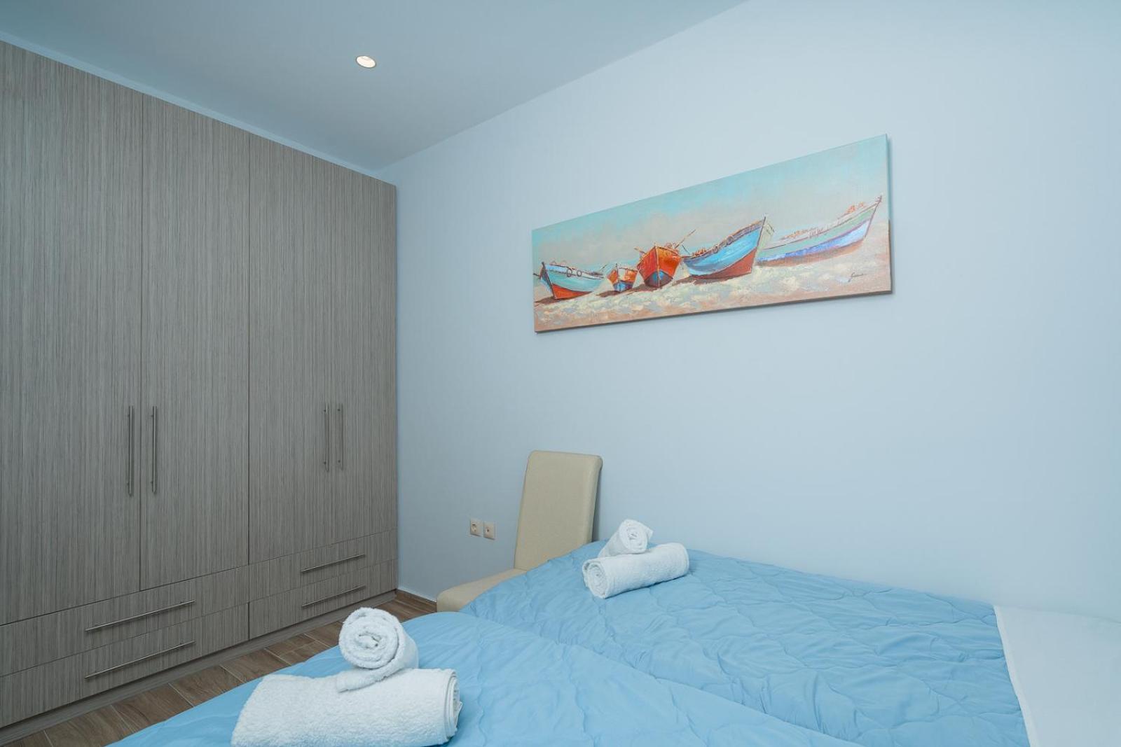 Artemis Bay Apartments Near Sea And Airport Kültér fotó